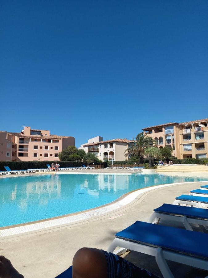 Апартаменти Magnifique Rez De Jardin & Piscine & Bord De Mer Сі-Фур-ле-Плаж Екстер'єр фото
